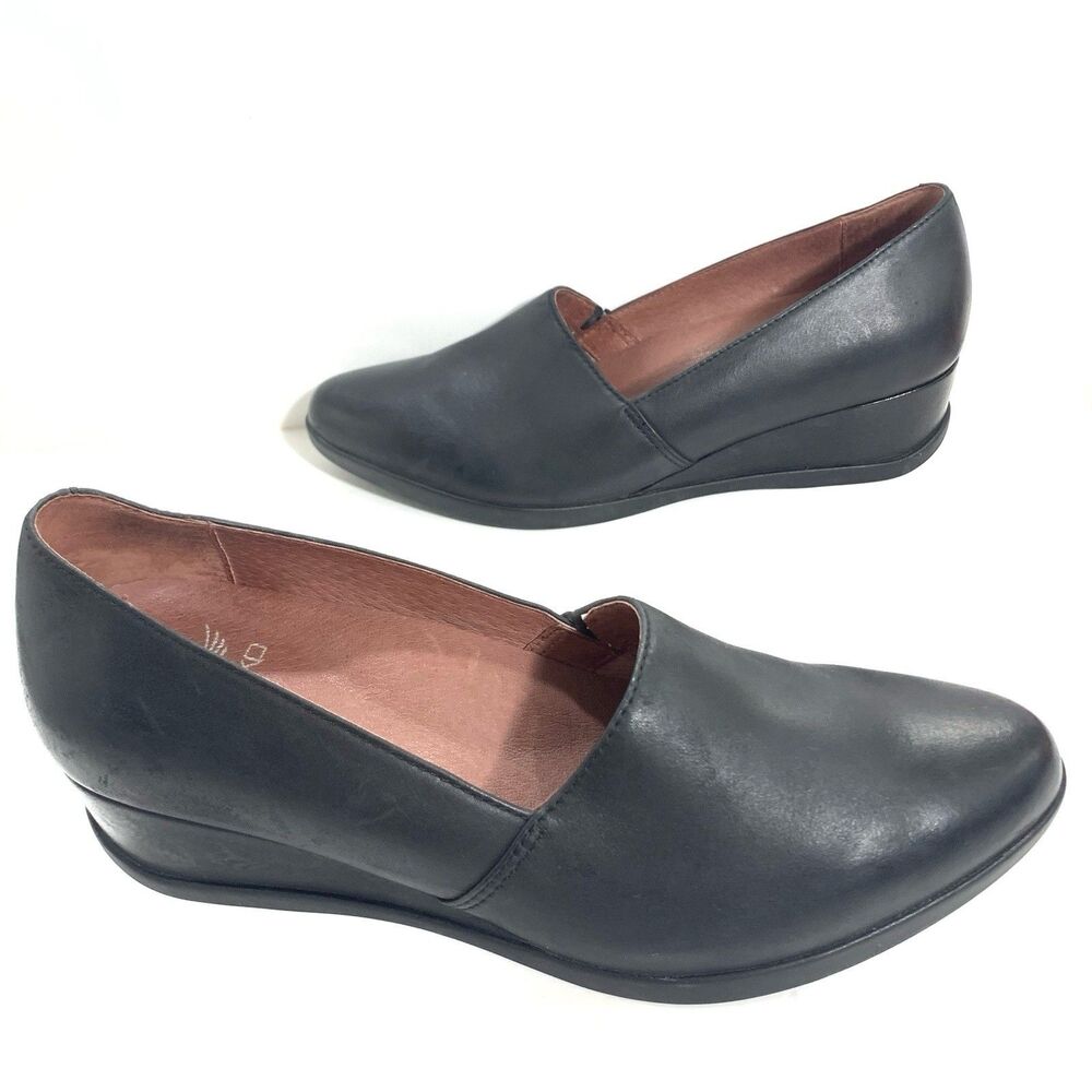 Dansko Black Leather Wedged Comfort Professional Shoes Size 38 EU 7.5-8 US
